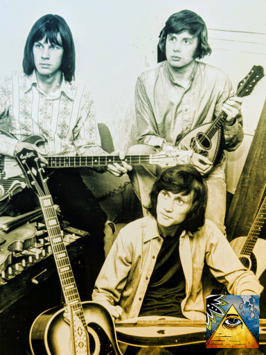 Photo of the members of Dulcimer with their instruments